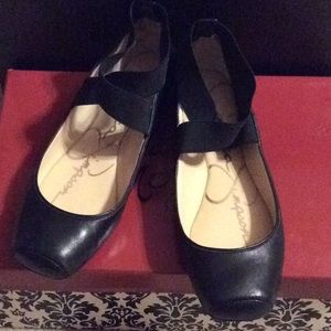 CUTE!! JESSICA SIMPSON BALLET FLATS